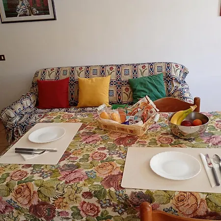 Lucoli Antico Holiday home *
